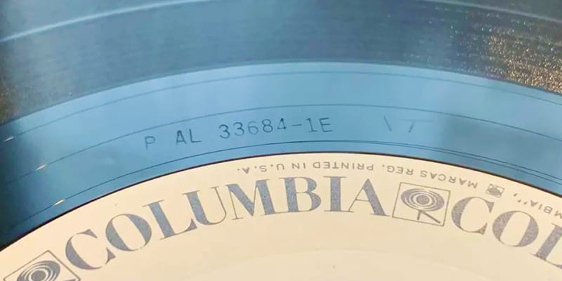 Matrix number on the 1988 vinyl LP album Traveling Wilburys - Volume One - cropped - by W.carte