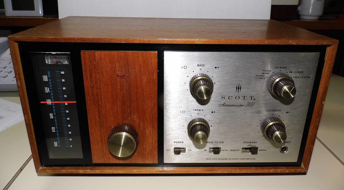 What the loudness button on a vintage receiver really did